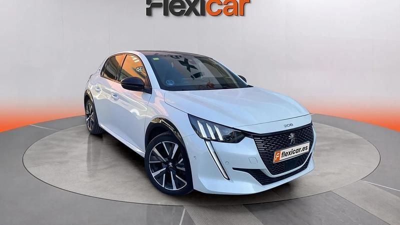 Usado Peugeot 208 GT-line 101 CV (74 kW) 2020 Blanco Utilitario
