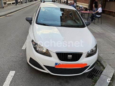 Blanco Usado 2009 Seat Ibiza Reference Berlina | 6800 € (Precio justo) - Imagen 1/4