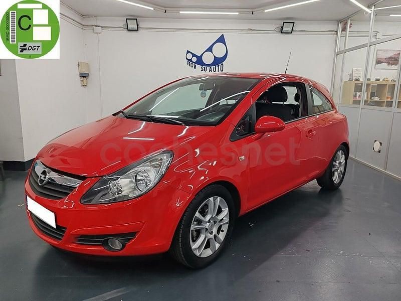 Usado Opel Corsa Enjoy 90 CV (66 kW) 2008 Rojo Utilitario