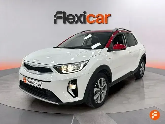Używany Kia Stonic 100 KM (73 kW) 2023 Biały SUV