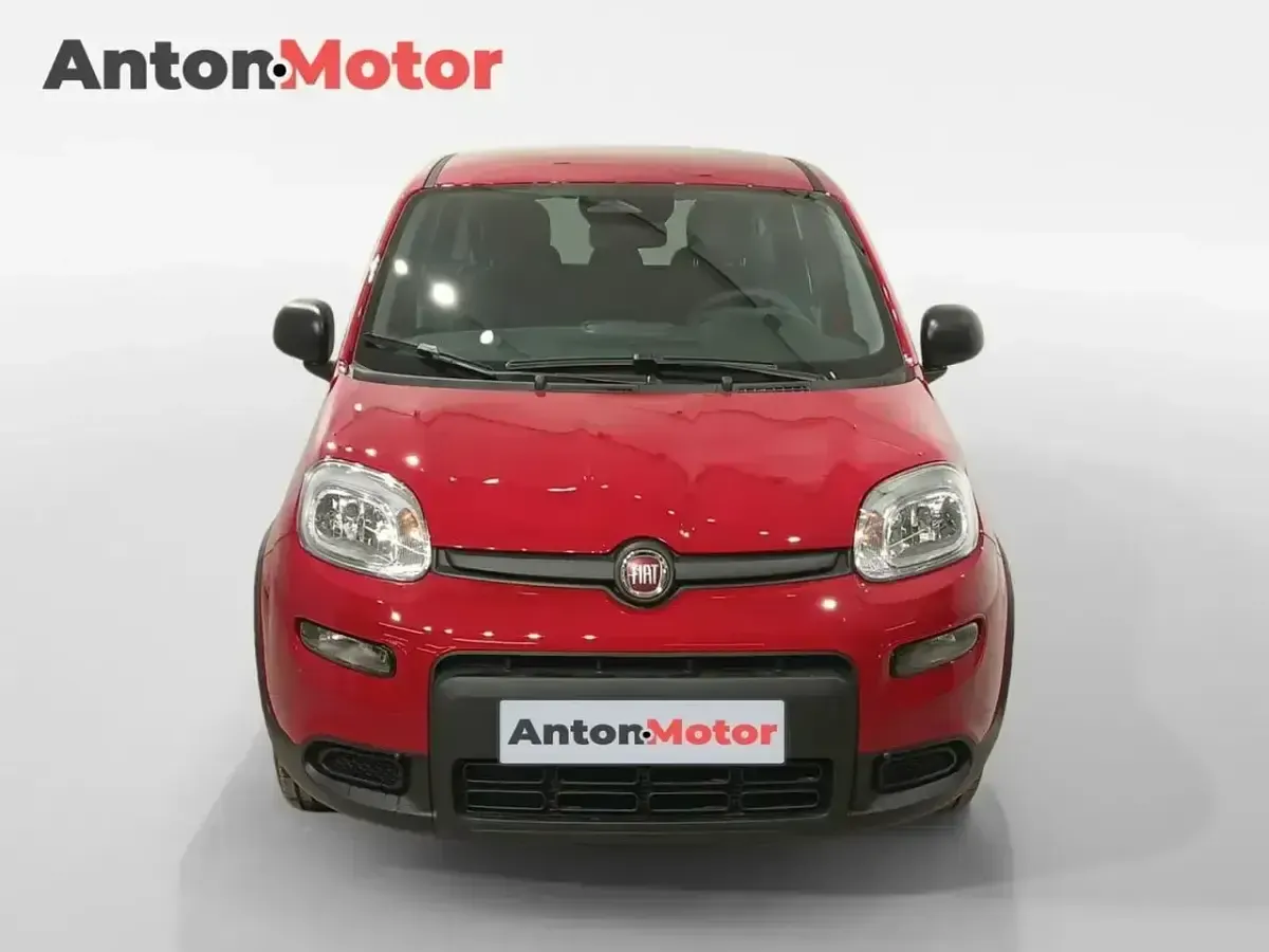 Używany Fiat Panda Classica 70 KM (51 kW) 2024 Czerwony Hatchback
