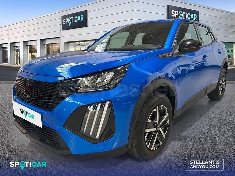 Usado Peugeot 2008 Style 100 CV (73 kW) 2025 Azul SUV