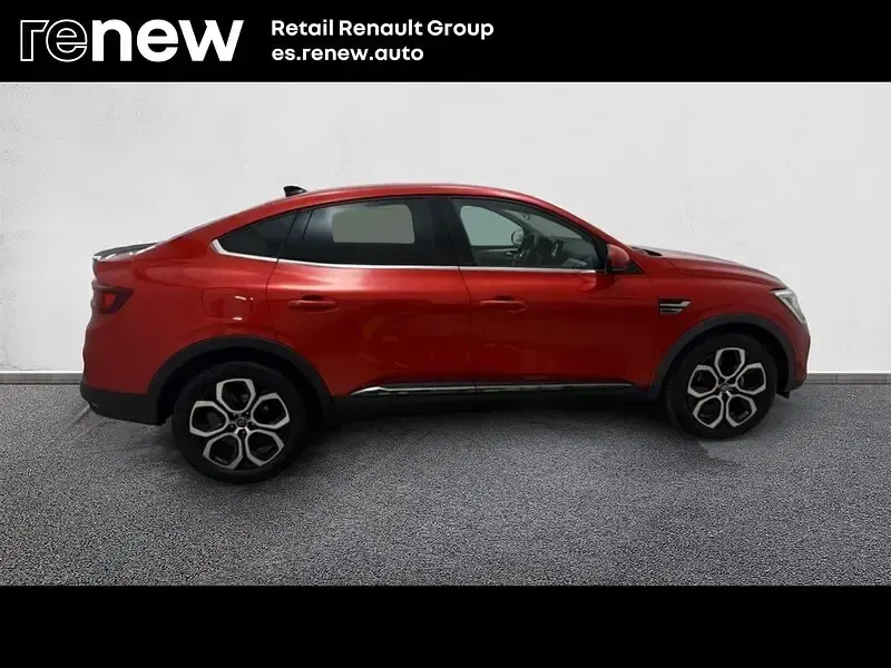 Usado Renault Arkana Zen 140 CV (102 kW) 2021 Roj0 deseo SUV