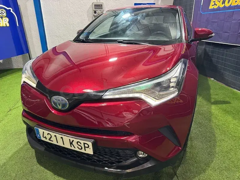 Usado Toyota C-HR Advance 122 CV (89 kW) 2018 Granate SUV