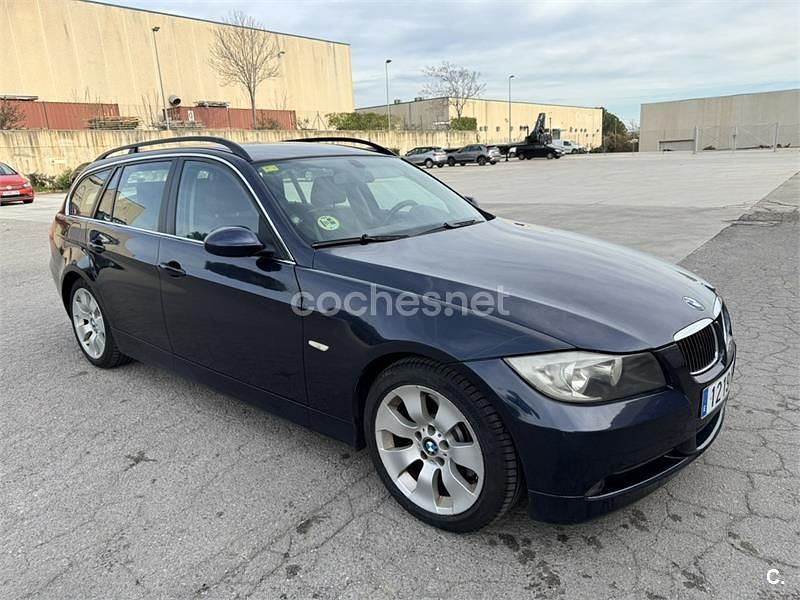 Usado BMW 325 197 CV (144 kW) 2007 Azul Familiar
