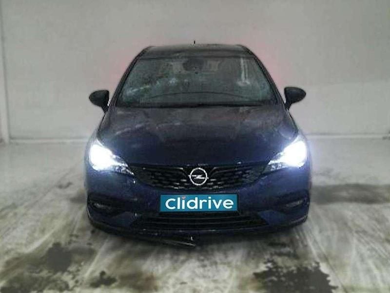 Usado Opel Astra Ultimate 122 CV (89 kW) 2021 Azul Familiar