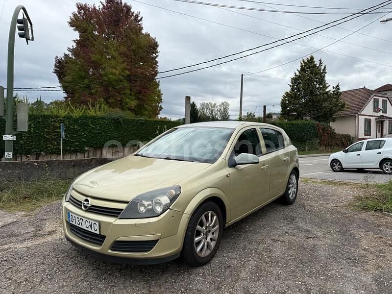 Beige Usado 2006 Opel Astra Enjoy Berlina | 1900 € (Precio justo) - Imagen 1/4