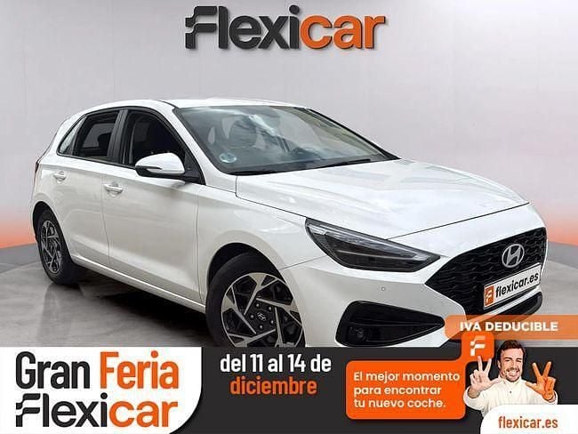 Blanco Usado 2024 Hyundai i30 Berlina | 18.490 € (Buen precio) - Imagen 1/4