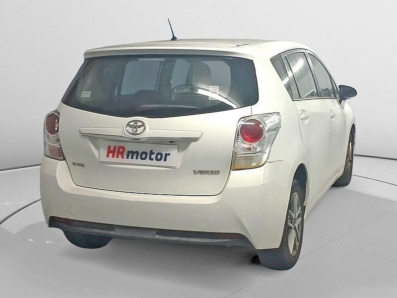 Usado Toyota Verso Advance 132 CV (97 kW) 2015 Blanco Monovolumen