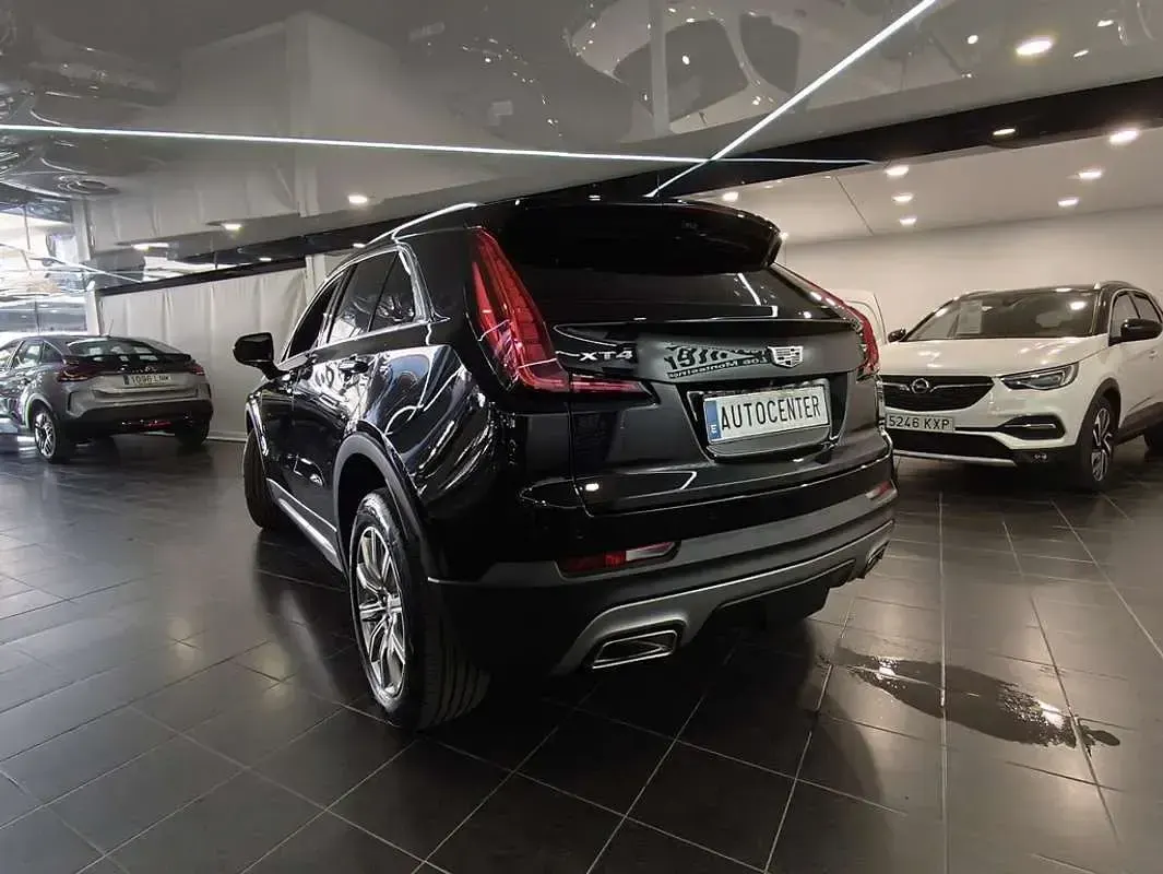 Usado Cadillac XT4 230 CV (169 kW) 2021 Negro SUV