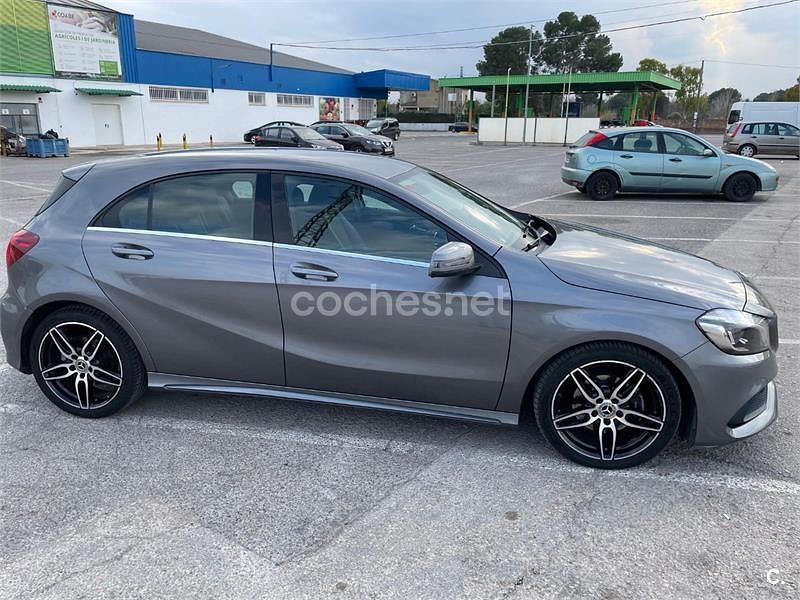 Usado Mercedes A200 136 CV (100 kW) 2018 Gris / plata Berlina