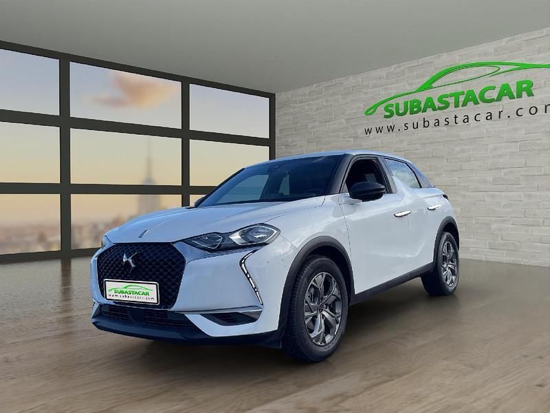 Blanco Usado 2022 DS Automobiles DS3 Crossback Chic SUV | 12.025 € (Buen precio) - Imagen 1/4