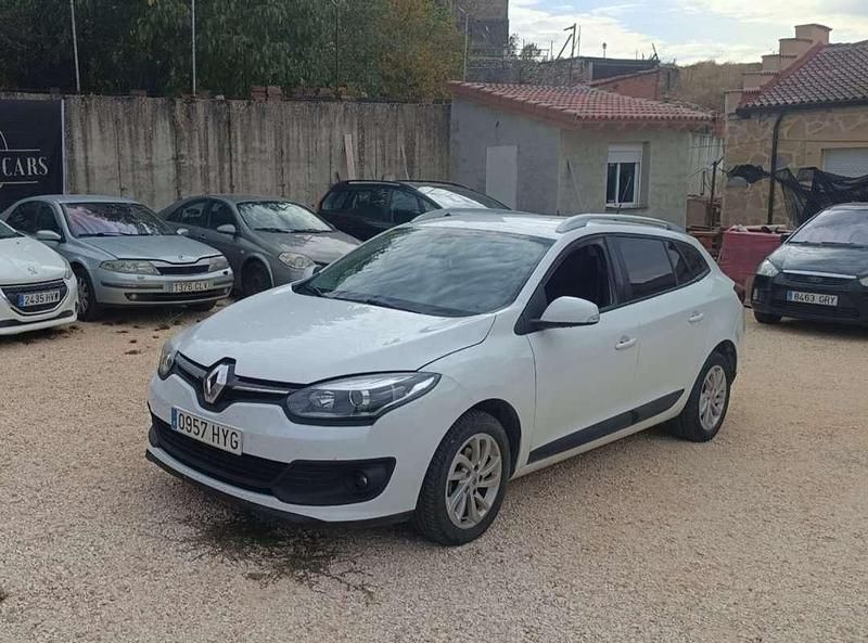 Blanco Usado 2014 Renault Mégane III LIMITED Utilitario | 6800 € (Precio justo) - Imagen 1/4