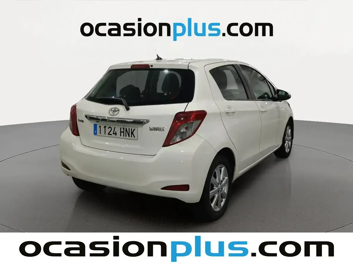 Usado Toyota Yaris Active 90 CV (66 kW) 2012 Blanco Utilitario