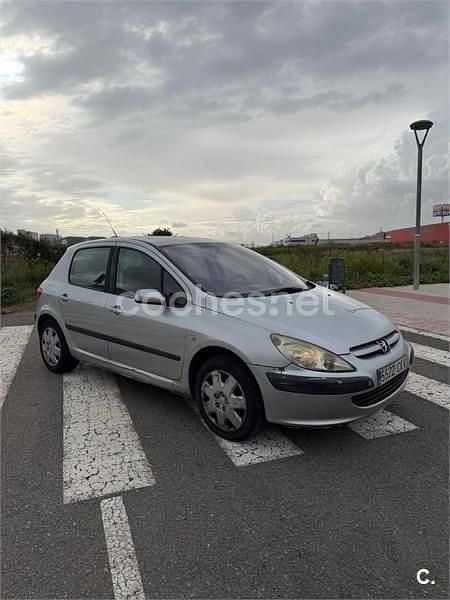 Usado Peugeot 307 110 CV (80 kW) 2003 Gris / plata Berlina