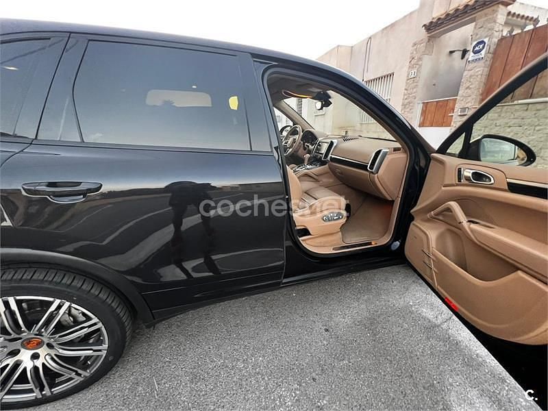 Usado Porsche Cayenne 385 CV (283 kW) 2015 Negro SUV