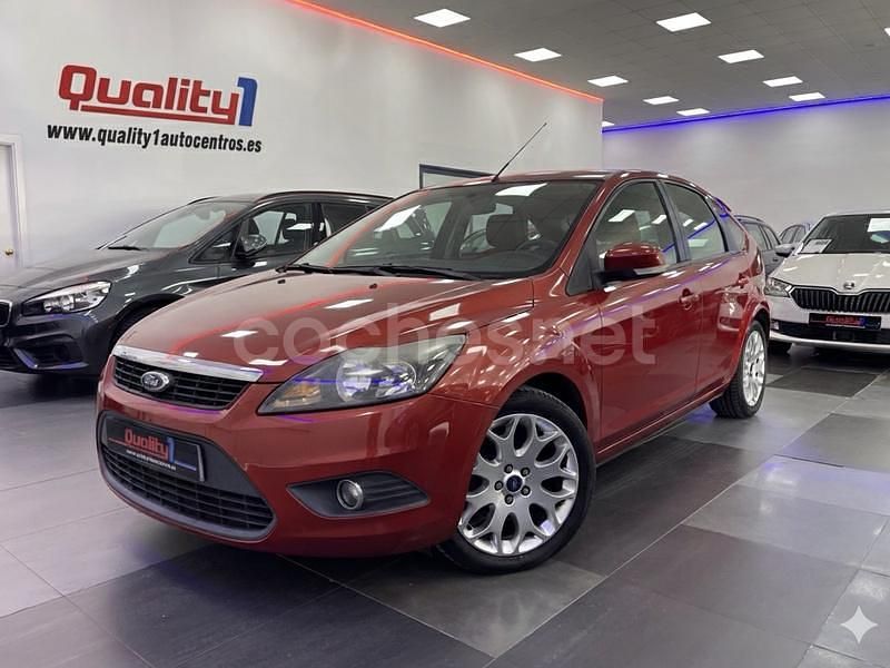 Naranja Usado 2009 Ford Focus Trend Berlina | 6500 € (Precio justo) - Imagen 1/4