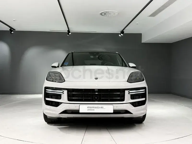 Usado Porsche Cayenne Turbo E-Hybrid 739 CV (543 kW) 2025 Gris / plata SUV