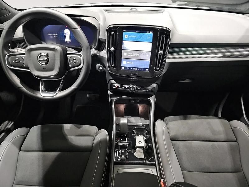 Usado Volvo XC40 Plus 163 CV (119 kW) 2024 Blanco SUV