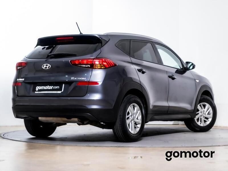 Usado Hyundai Tucson 132 CV (97 kW) 2020 Gris SUV