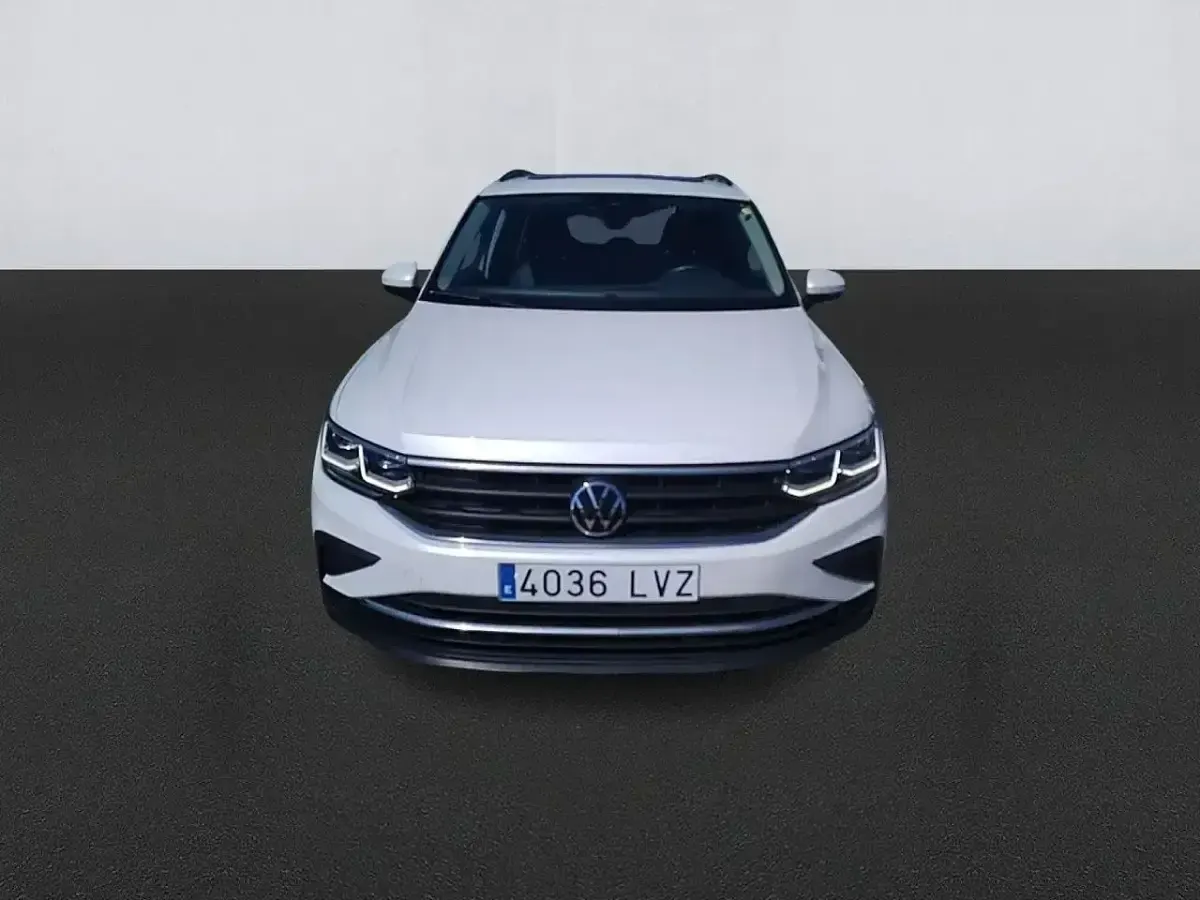 Usado VW Tiguan Life 150 CV (110 kW) 2022 Blanco SUV
