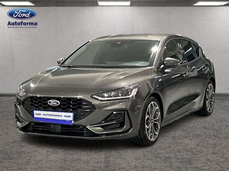 Gris Usado 2023 Ford Focus ST-Line X Utilitario | 21.900 € (Un poco caro) - Imagen 1/4