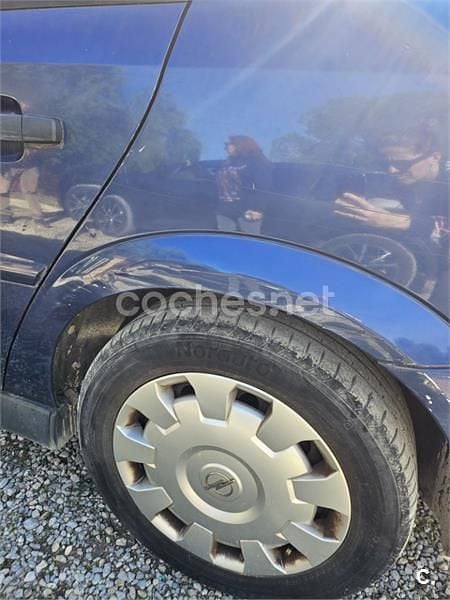 Azul Usado 2002 Opel Vectra Comfort Berlina | 1600 € (Buen precio) - Imagen 1/4