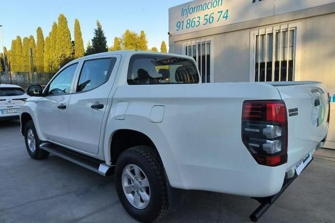 Usado Mitsubishi L 150 CV (110 kW) 2020 Pickup/Camioneta