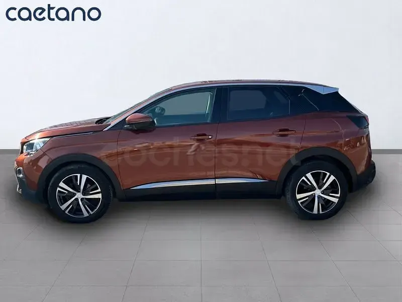 Usado Peugeot 3008 Active 130 CV (95 kW) 2019 Gris / plata SUV