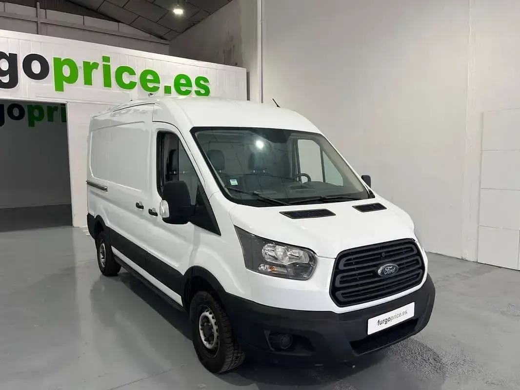Usado Ford Transit Ambiente 105 CV (77 kW) 2018 Blanco Van
