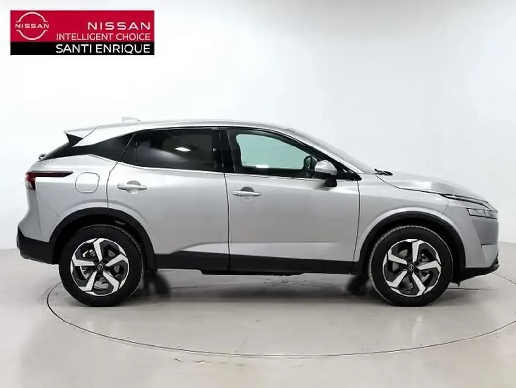 Usado Nissan Qashqai N-Connecta 158 CV (116 kW) 2024 Plateado SUV