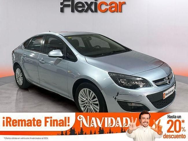 Gris Usado 2015 Opel Astra Excellence Berlina | 8990 € (Precio justo) - Imagen 1/4