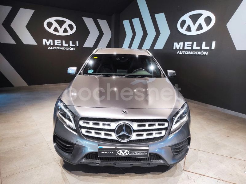 Gris / plata Usado 2020 Mercedes GLA200 SUV | 28.900 € (Un poco caro) - Imagen 1/4