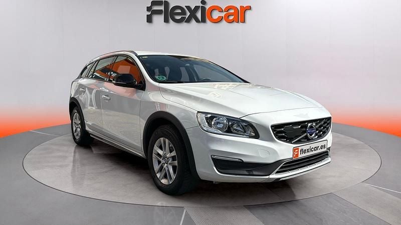 Blanco Usado 2018 Volvo V60 CC Familiar | 14.990 € (Super precio) - Imagen 1/4