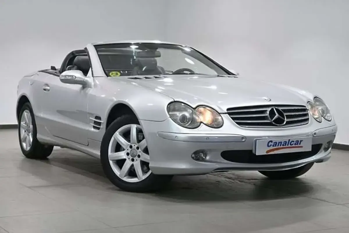 Usado Mercedes SL500 306 CV (225 kW) 2002 Gris Descapotable