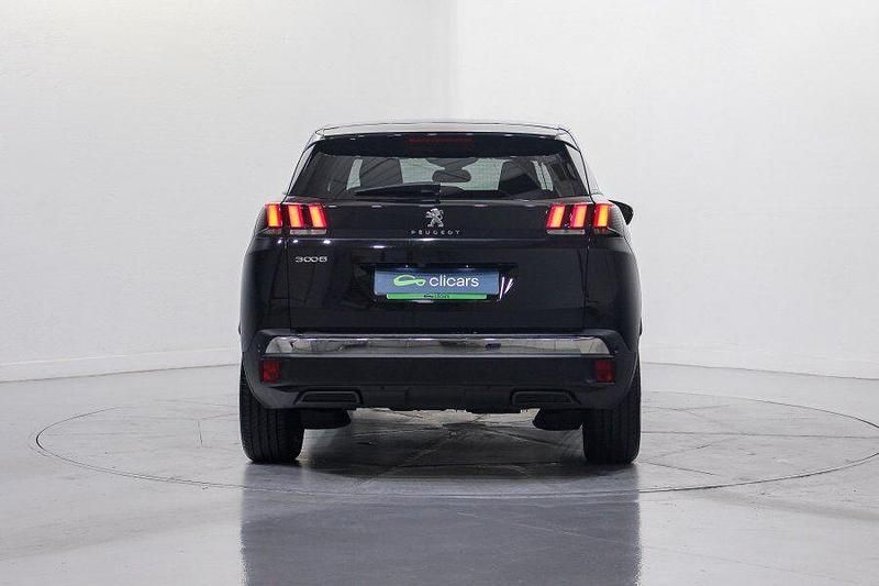 Usado Peugeot 3008 Allure 130 CV (95 kW) 2023 Negro SUV