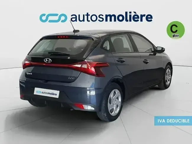 Usado Hyundai i20 84 CV (61 kW) 2022 Gris Utilitario