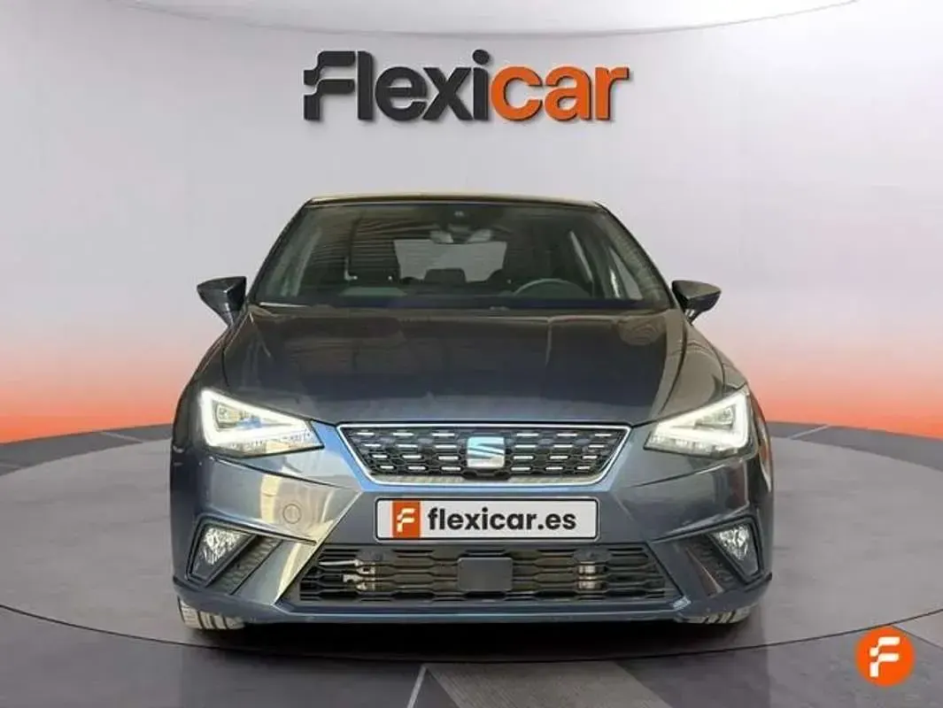 Usado Seat Ibiza XCELLENCE 116 CV (85 kW) 2024 Gris Utilitario