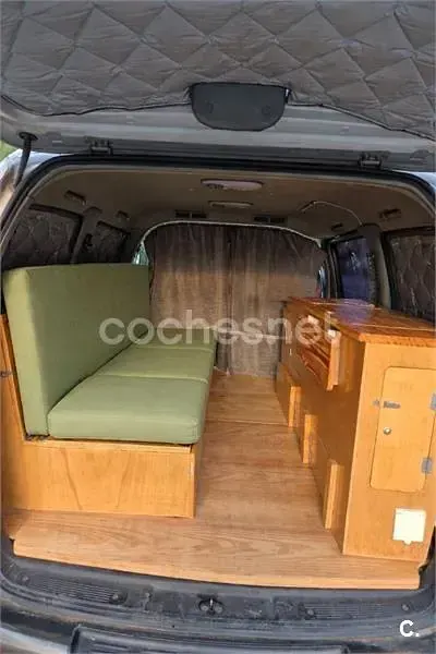 Usado Hyundai H-1 100 CV (73 kW) 2004 Beige Monovolumen