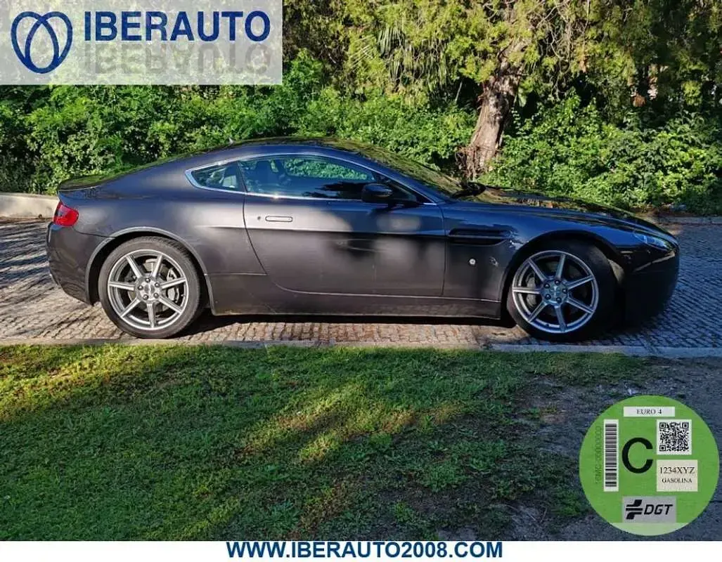 Usado Aston Martin Vantage 379 CV (278 kW) 2006 Plateado Coupe
