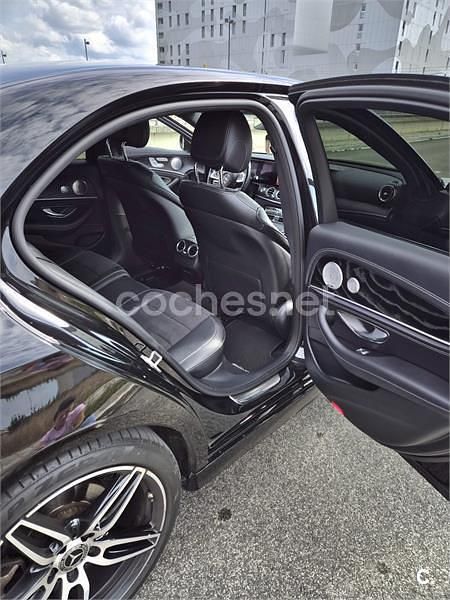 Usado Mercedes E220 194 CV (142 kW) 2017 Negro Berlina