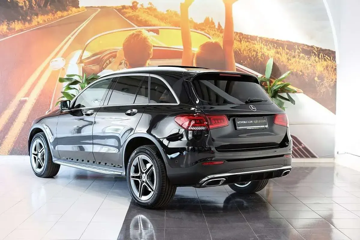 Usado Mercedes GLC350 320 CV (235 kW) 2022 Negro SUV