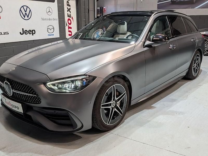 Usado Mercedes C220 200 CV (147 kW) 2023 Gris / plata Familiar