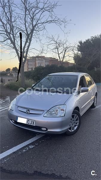 Gris / plata Usado 2003 Honda Civic ES Berlina | 3900 € (Precio justo) - Imagen 1/4