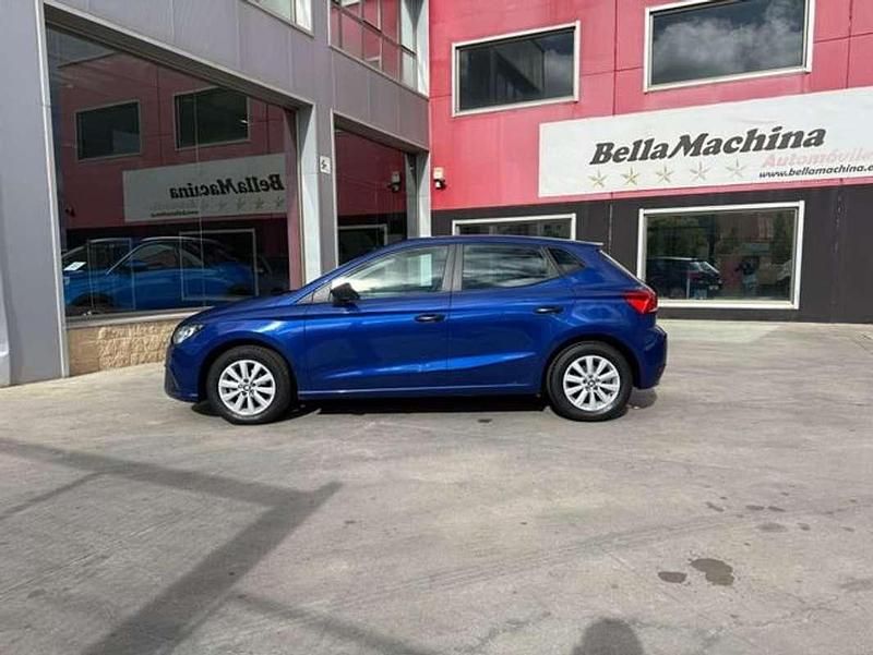Usado Seat Ibiza Style 80 CV (58 kW) 2020 Azul Utilitario