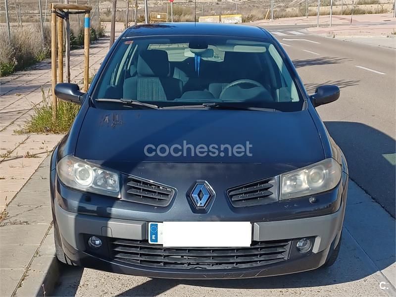 Usado Renault Mégane II Dynamique 110 CV (80 kW) 2007 Negro Berlina