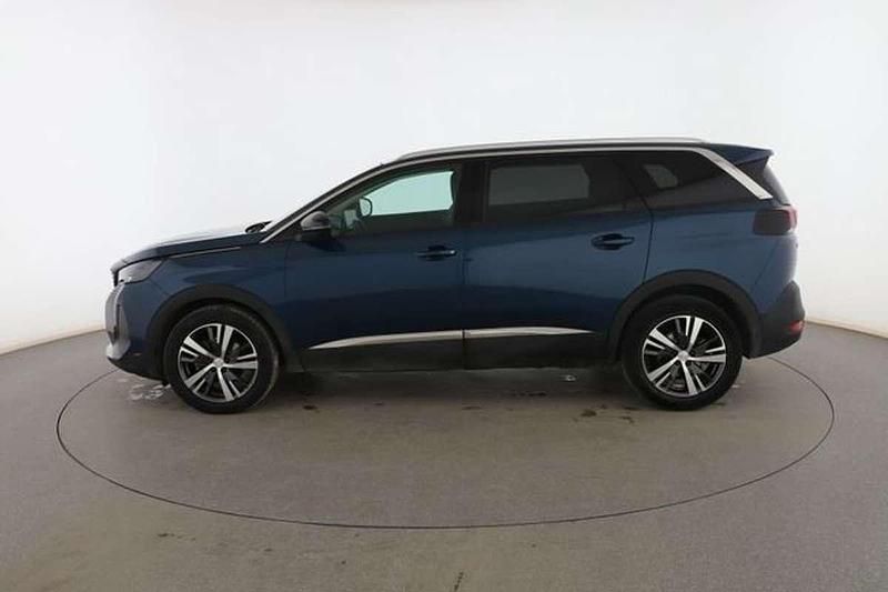 Usado Peugeot 5008 Allure 132 CV (97 kW) 2022 Azul Monovolumen