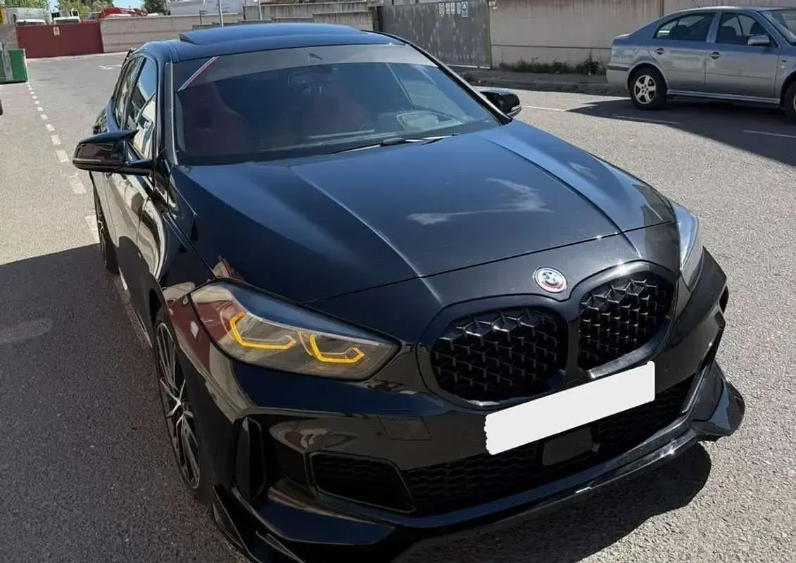 Usado BMW M135 M Sport 306 CV (225 kW) 2022 Negro Utilitario