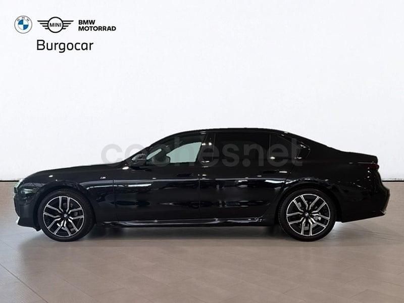 Usado BMW 740 Comfort Edition 299 CV (219 kW) 2024 Negro Berlina