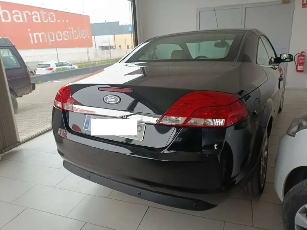 Usado Ford Focus Cabriolet Titanium 145 CV (106 kW) 2007 Negro Descapotable